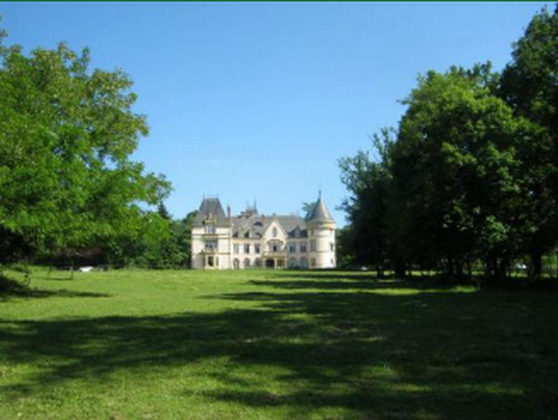 Chateau Tout Y Fault Loriges 외부 사진